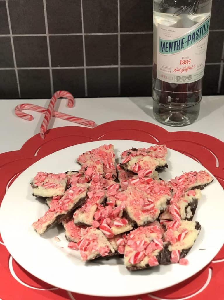 Travel*Food*Cool Candy Cane Bark
