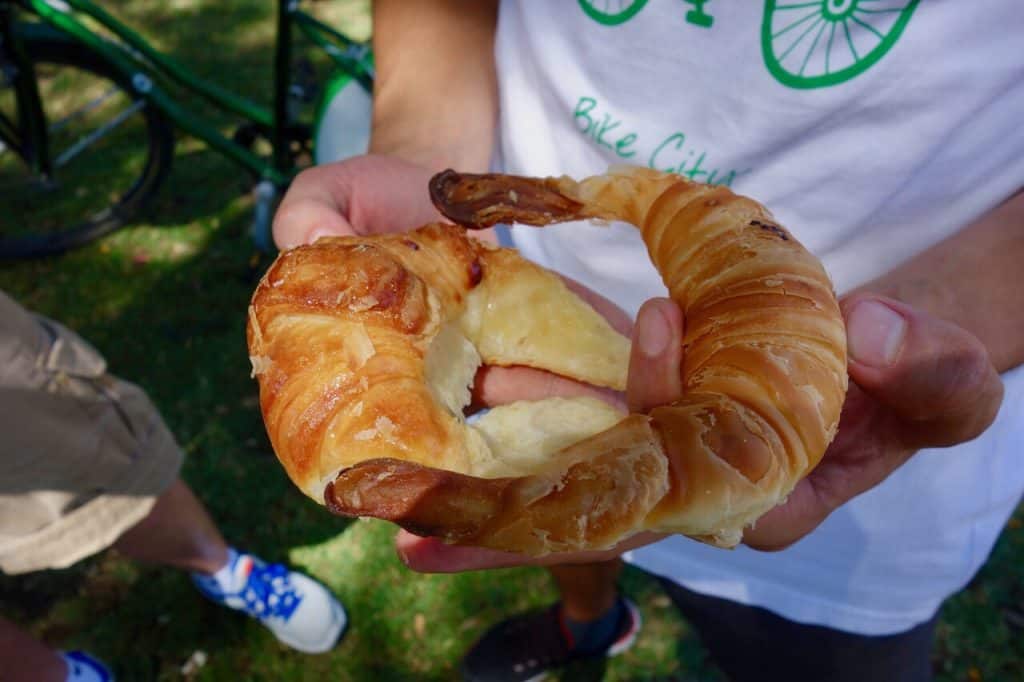 Biking Buenos Aires TravelFoodCool