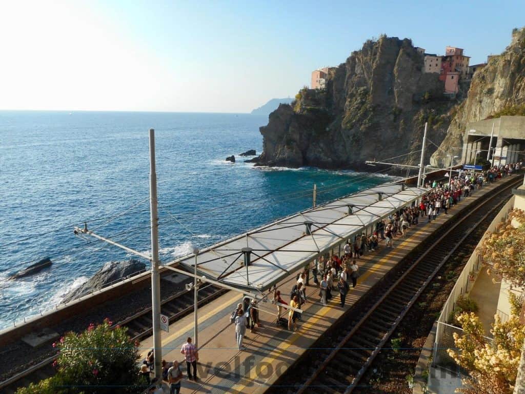 Cinque Terre Dos and Don'ts TravelFoodCool